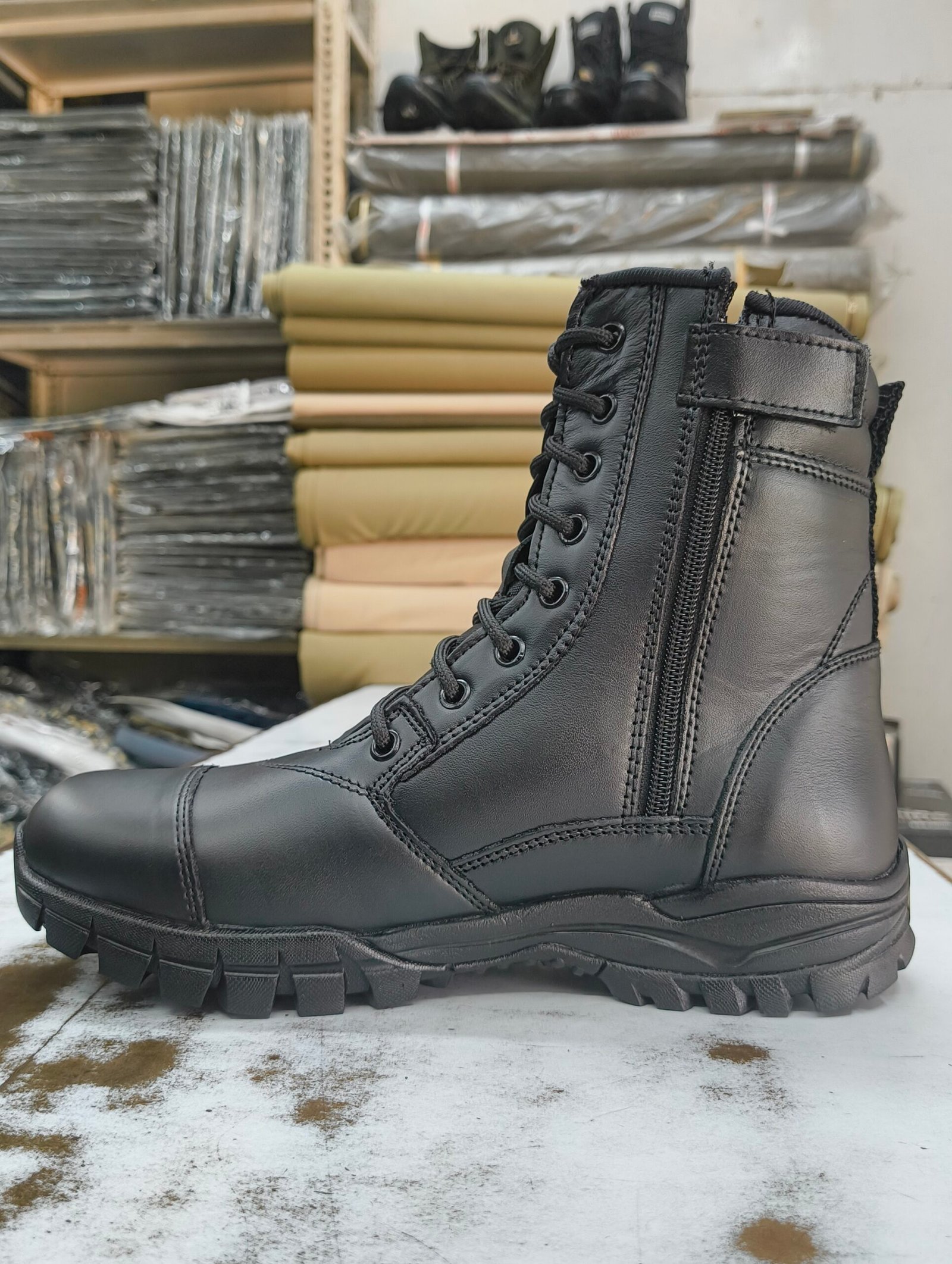 Force Dm Boots with Zip